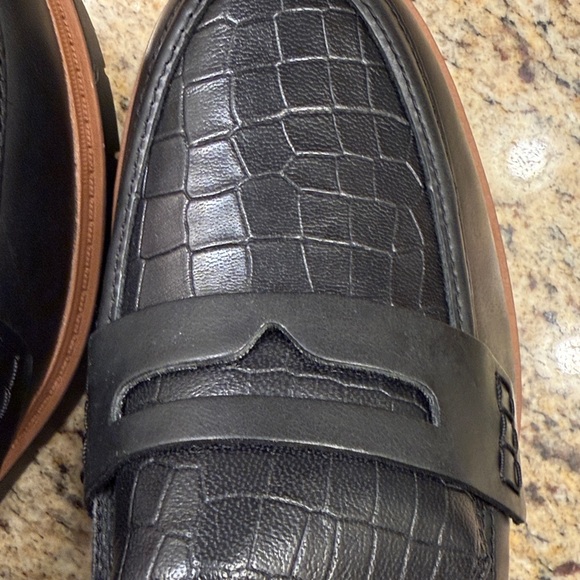 Clarks Black Croc-Embossed Loafers for Women - Picture 4 of 5